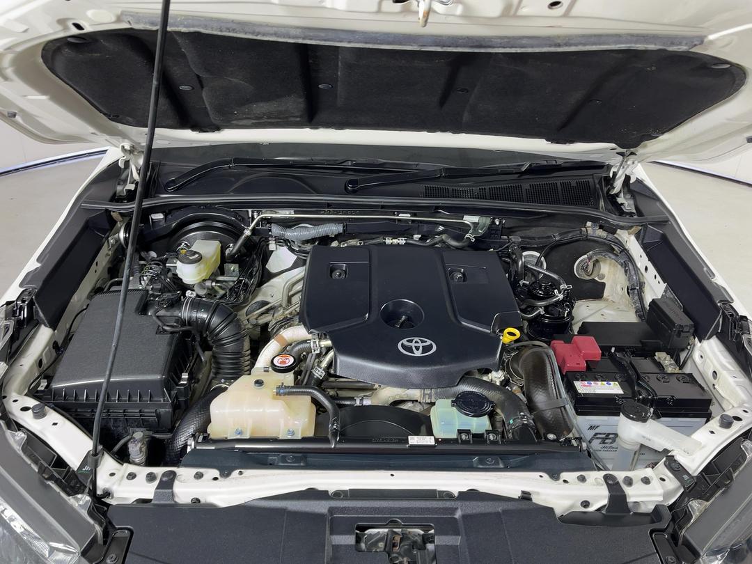 Photo '13' of Toyota Hilux