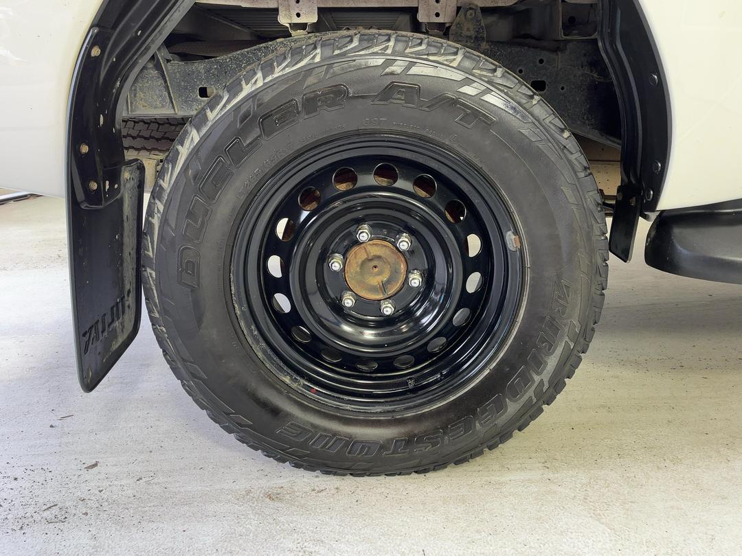 Photo '12' of Toyota Hilux