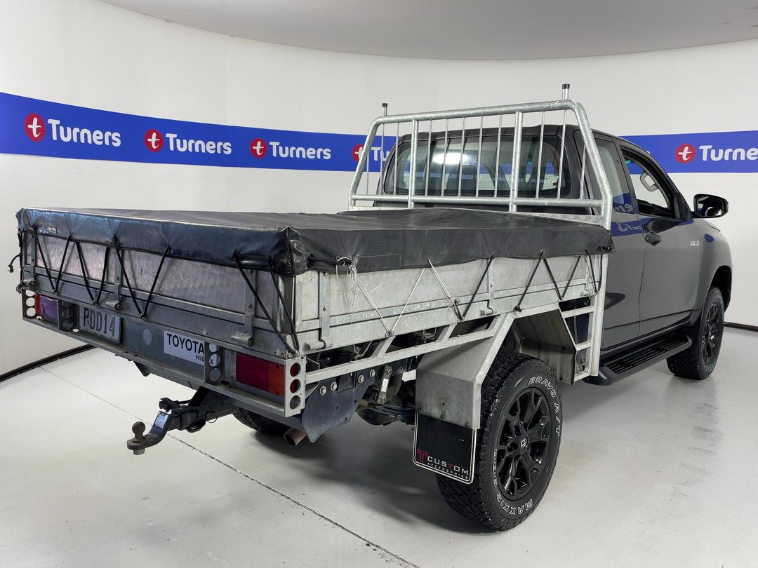 Photo '7' of Toyota Hilux