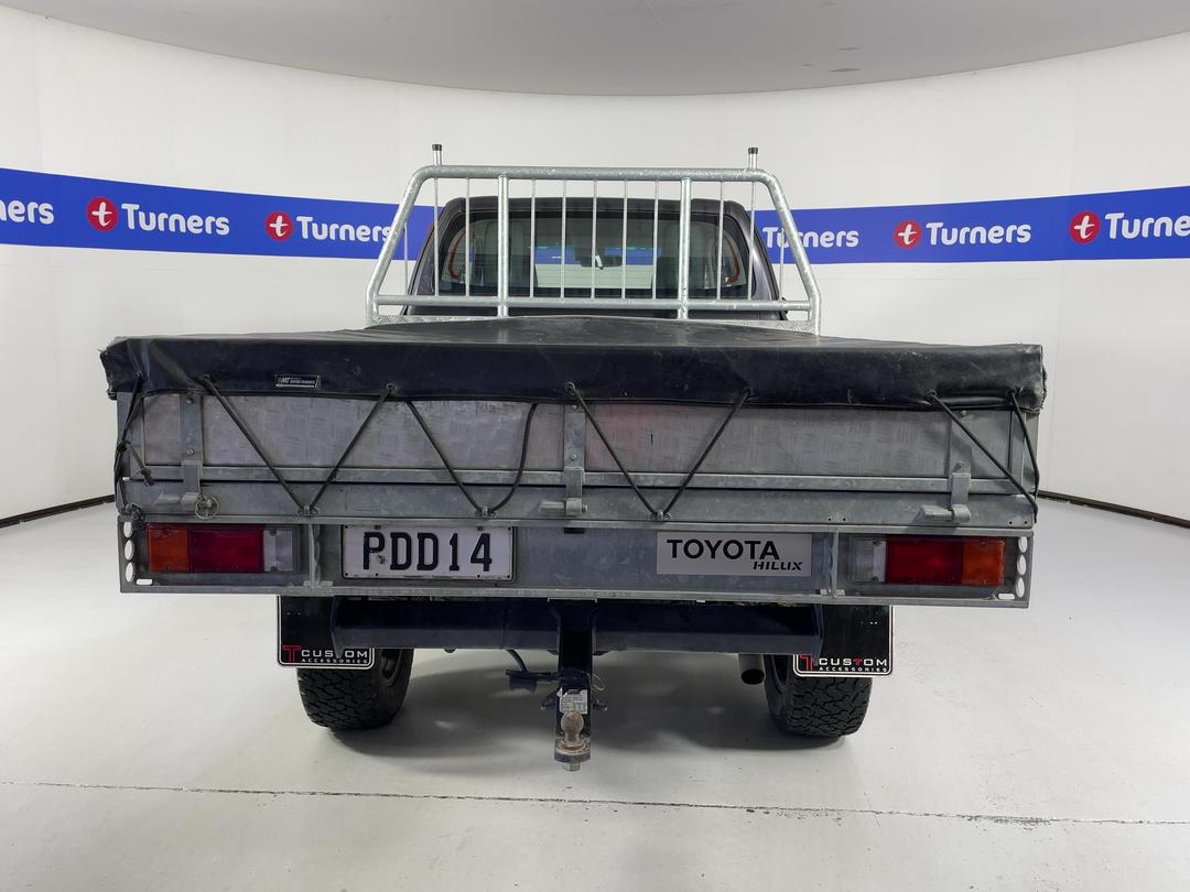 Photo '6' of Toyota Hilux