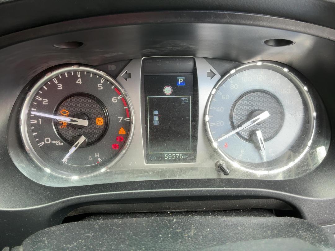 Photo '17' of Toyota Hilux WM DC