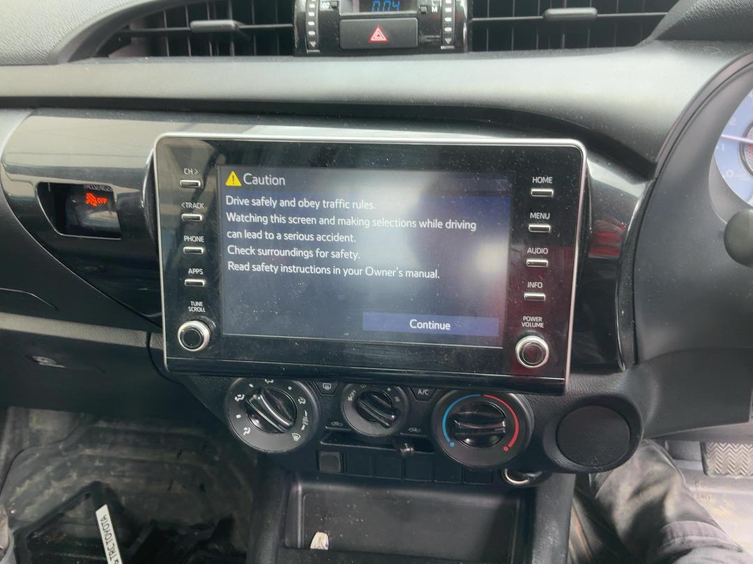 Photo '18' of Toyota Hilux WM DC