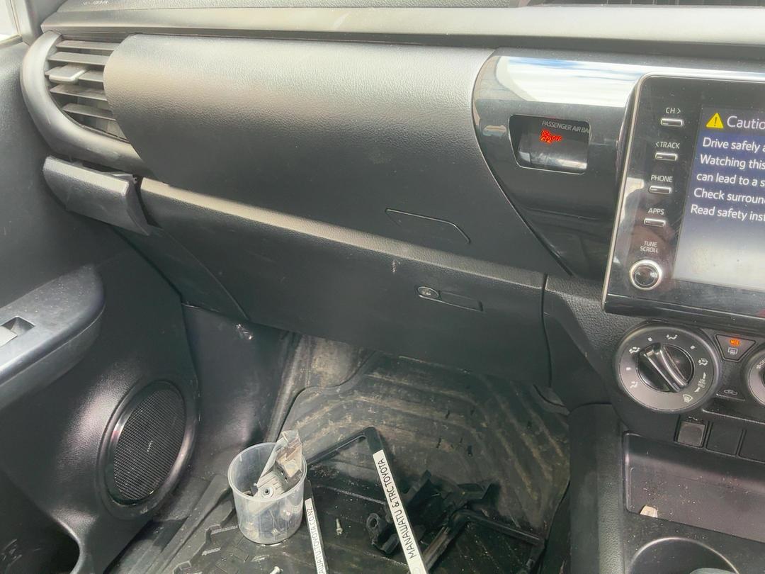 Photo '19' of Toyota Hilux WM DC