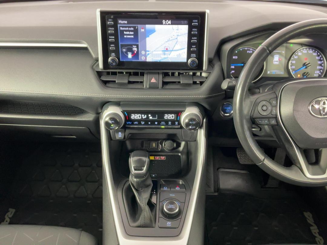 Photo '18' of Toyota Rav4