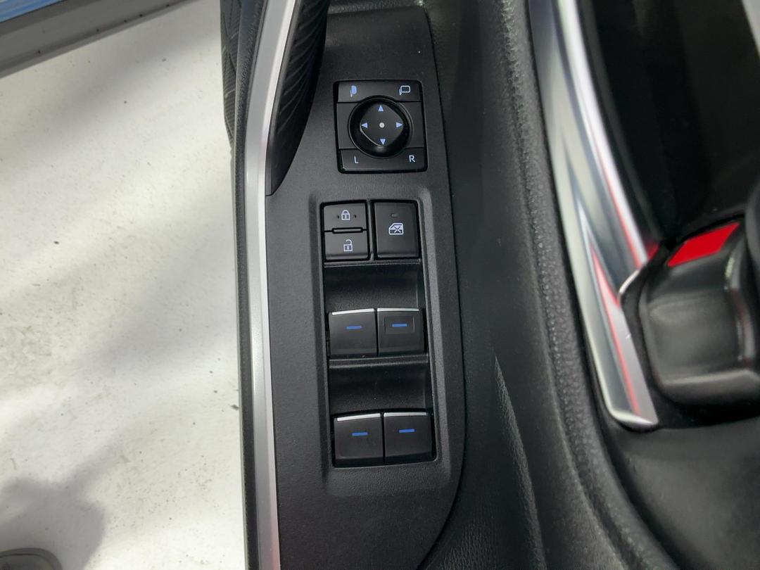 Photo '23' of Toyota Rav4