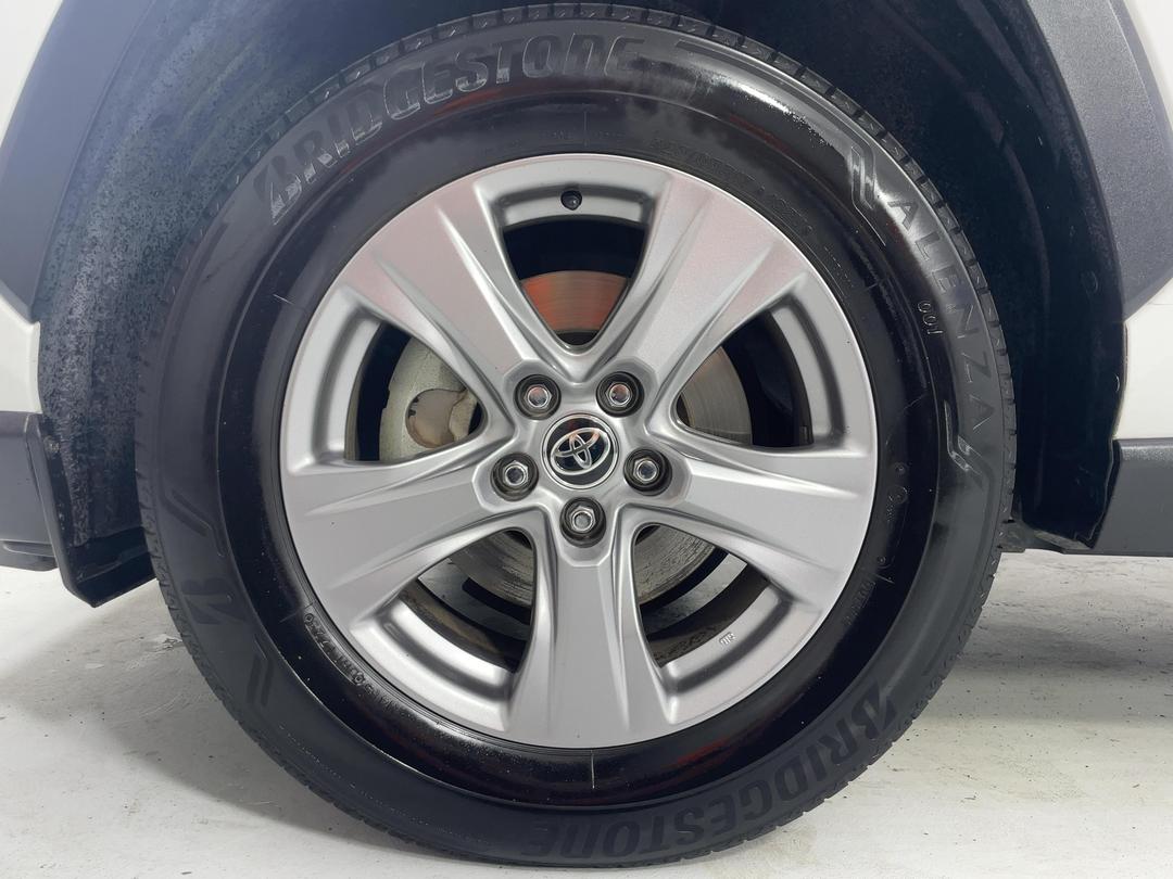 Photo '10' of Toyota Rav4