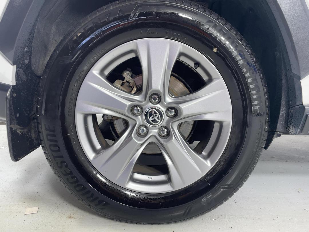 Photo '12' of Toyota Rav4