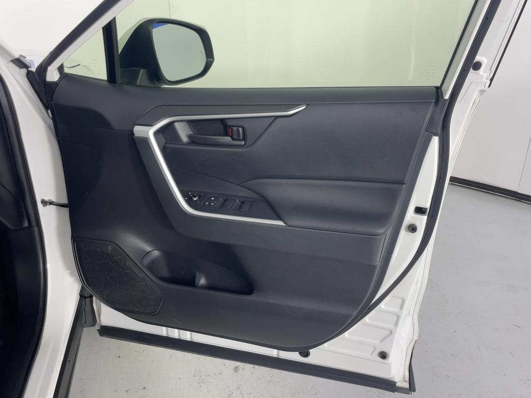Photo '15' of Toyota Rav4