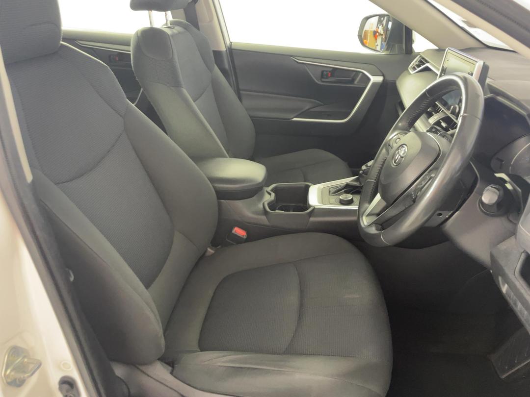 Photo '16' of Toyota Rav4