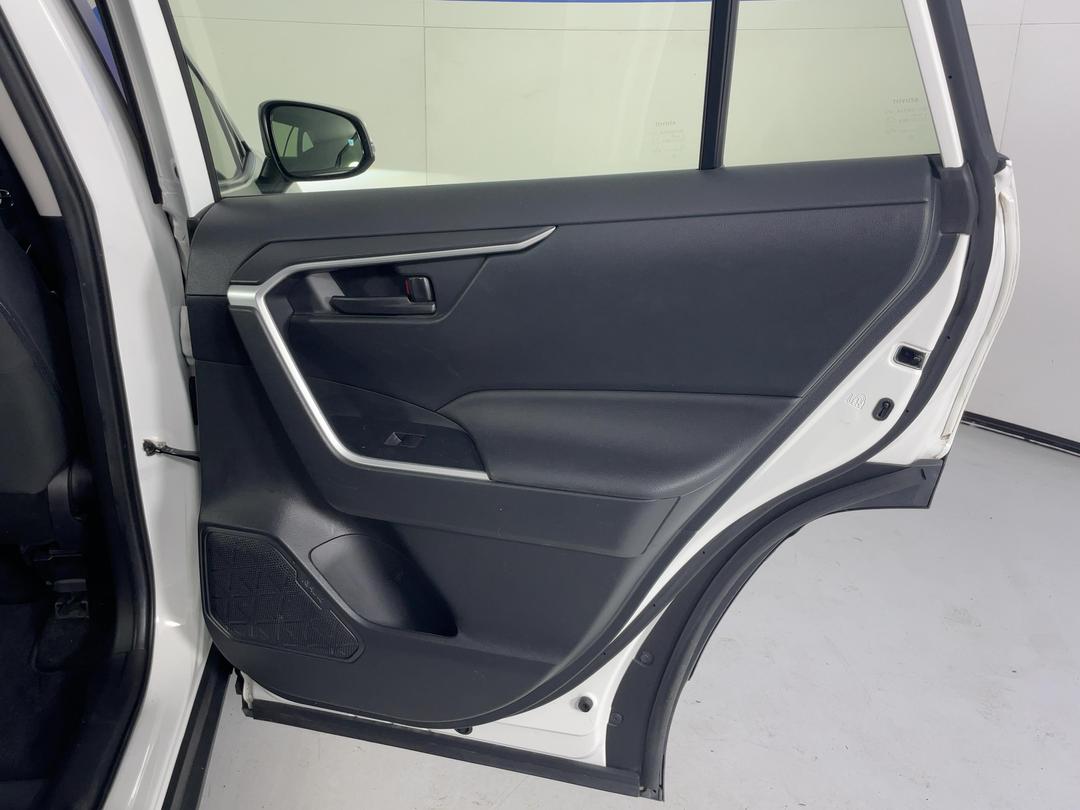 Photo '19' of Toyota Rav4