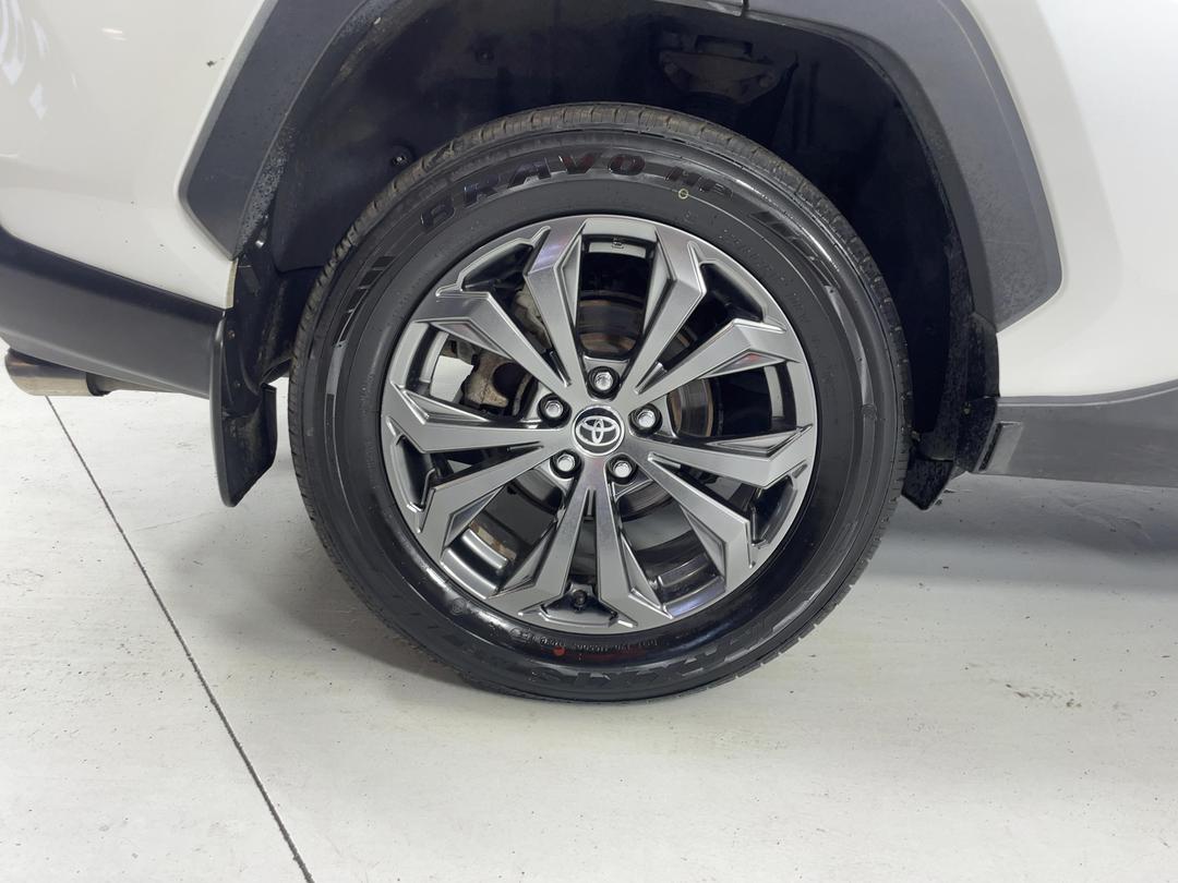Photo '12' of Toyota Rav4