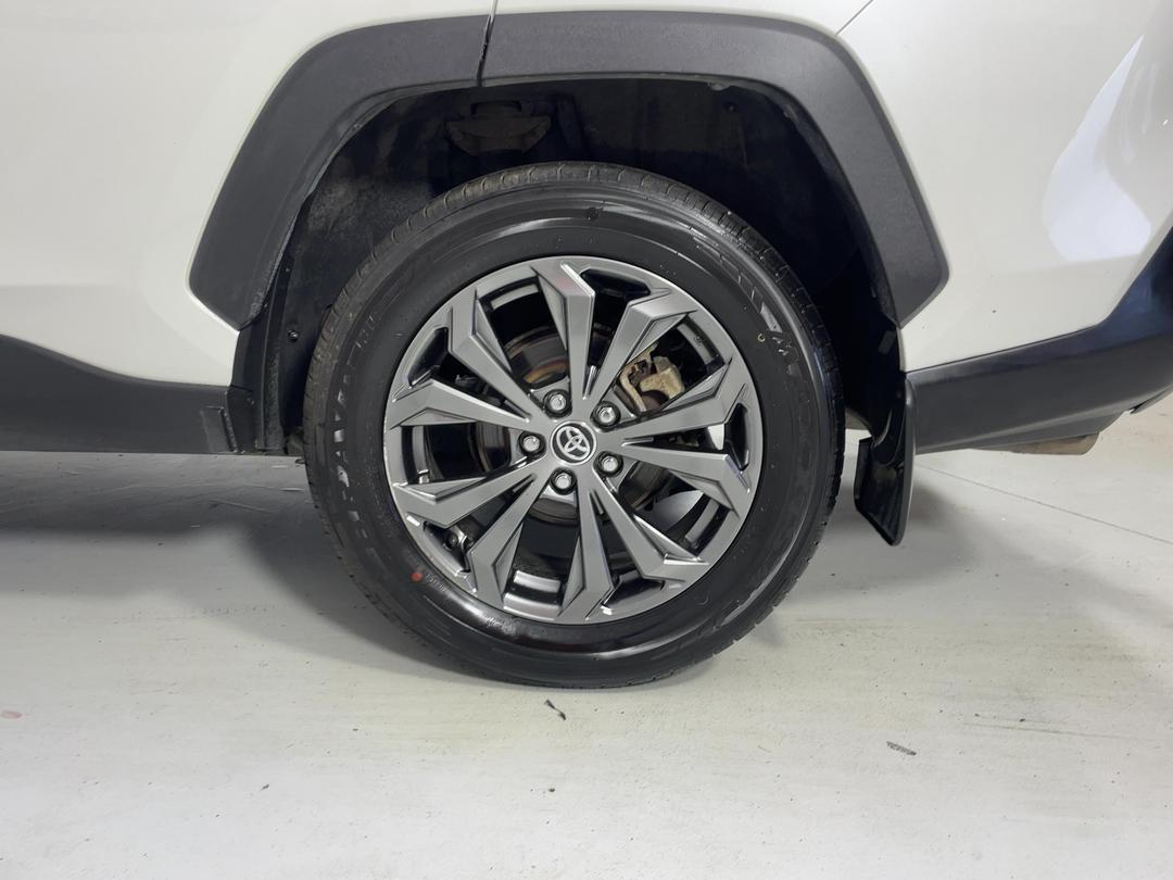 Photo '11' of Toyota Rav4