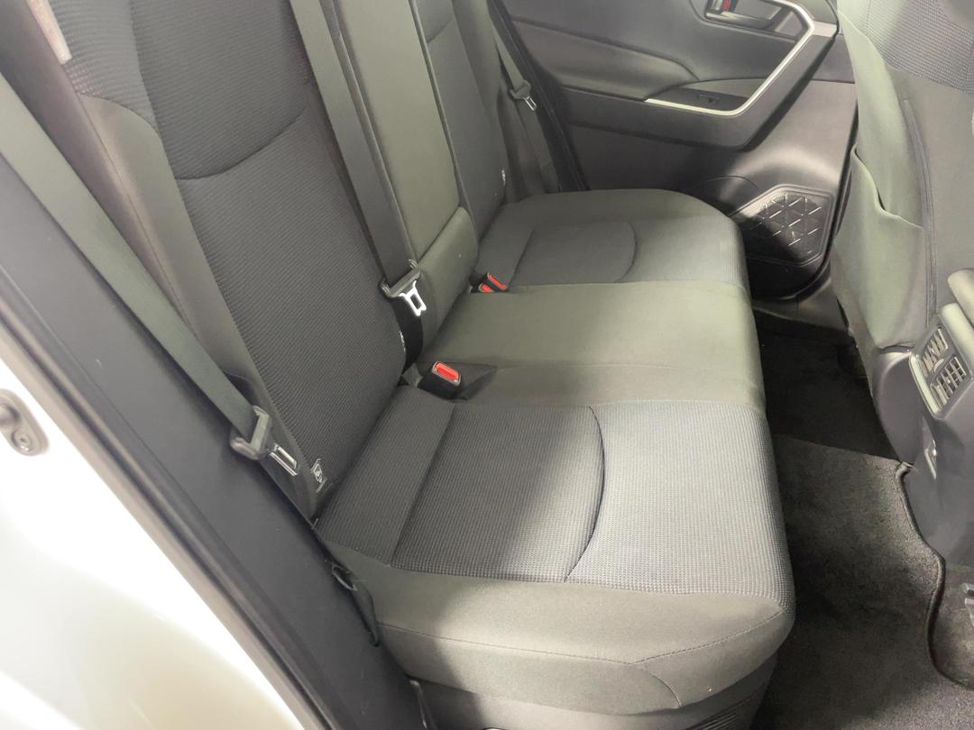 Photo '20' of Toyota Rav4