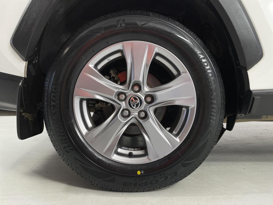 Photo '12' of Toyota Rav4