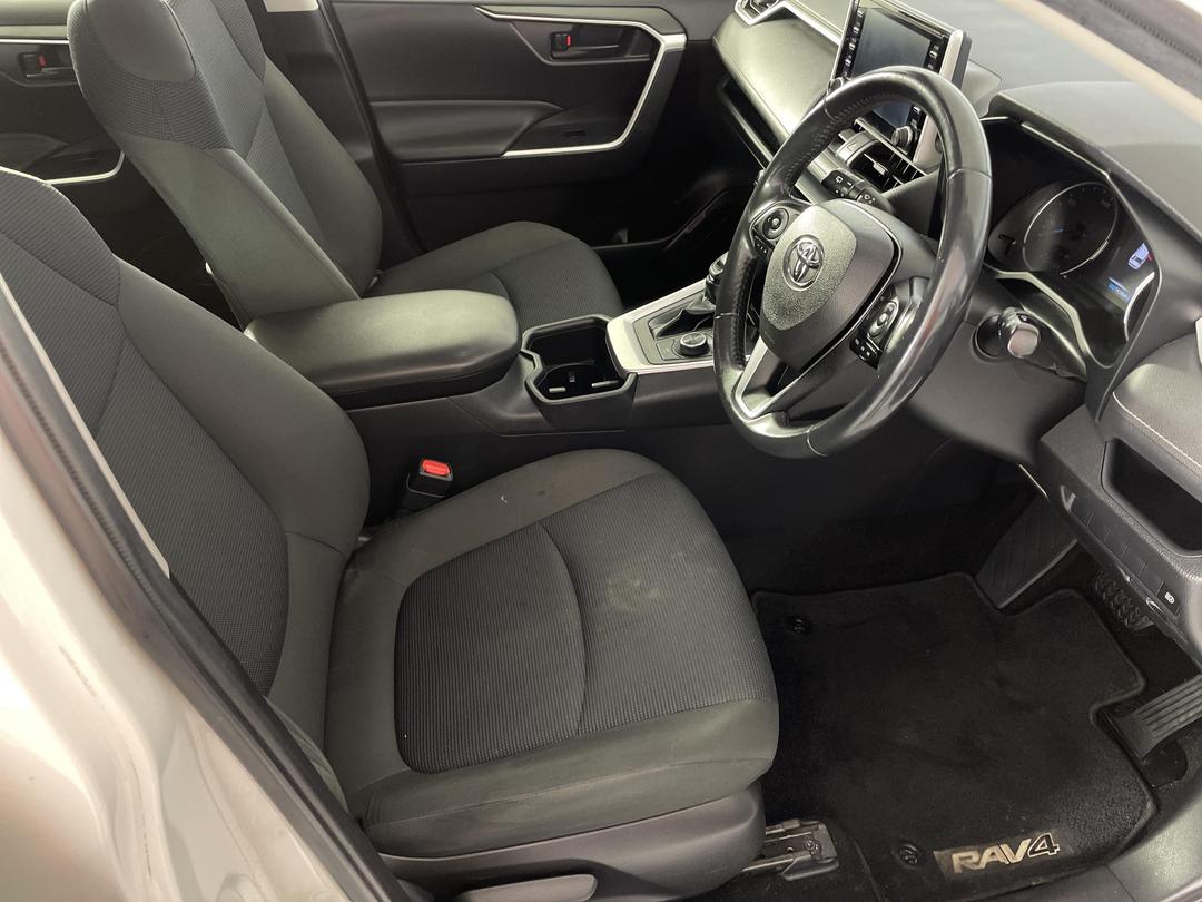 Photo '16' of Toyota Rav4