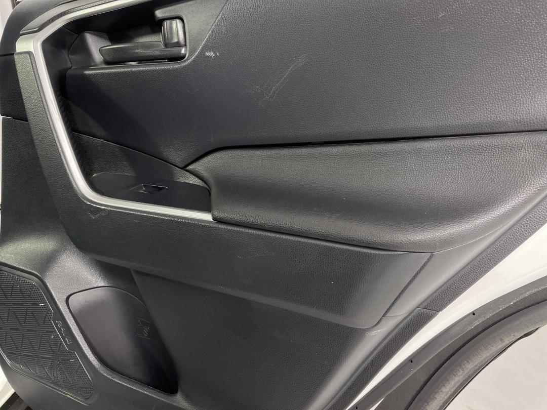 Photo '19' of Toyota Rav4