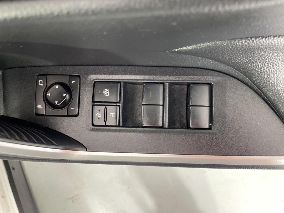 Photo '24' of Toyota Rav4