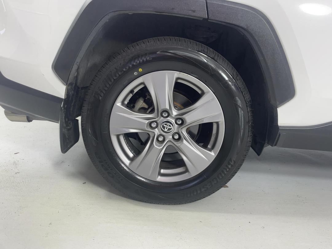 Photo '12' of Toyota Rav4