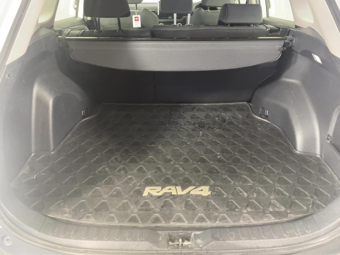 Photo '14' of Toyota Rav4