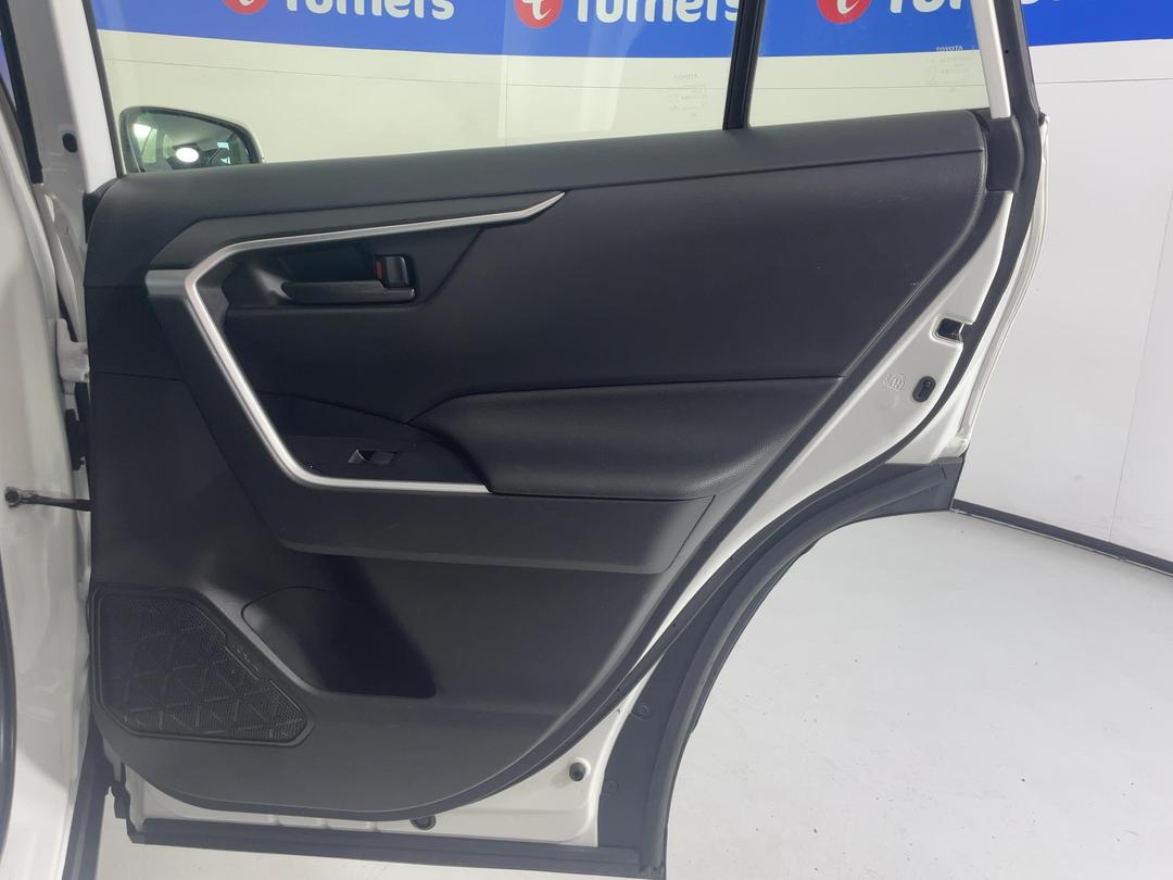 Photo '19' of Toyota Rav4
