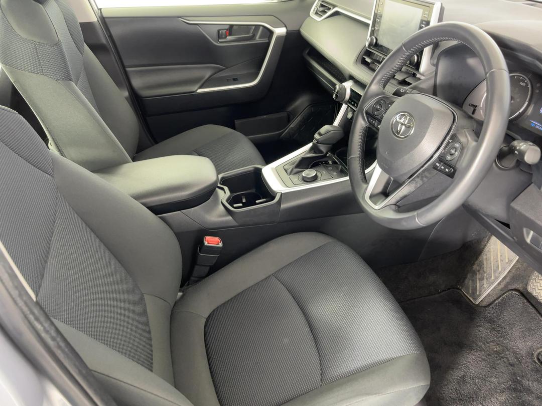 Photo '16' of Toyota Rav4