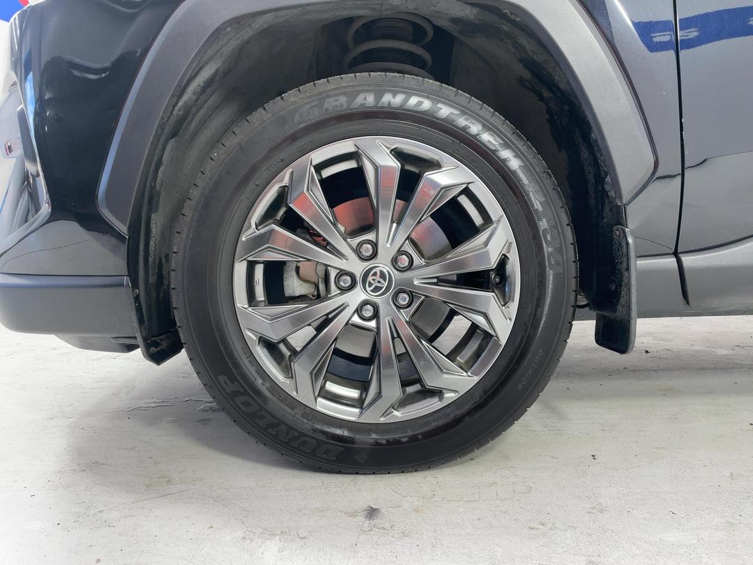 Photo '10' of Toyota Rav4