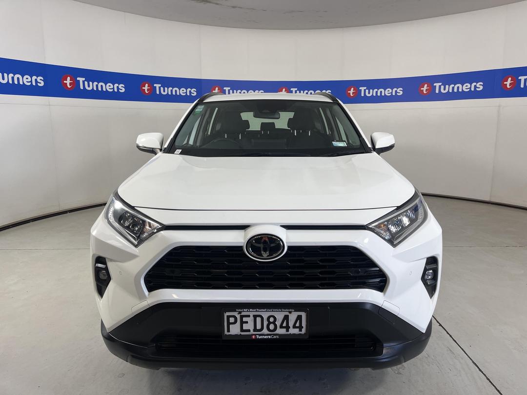 Photo '2' of Toyota Rav4