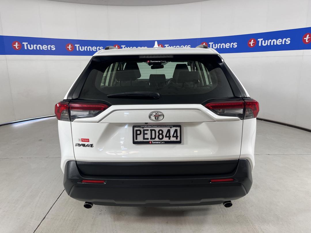 Photo '6' of Toyota Rav4