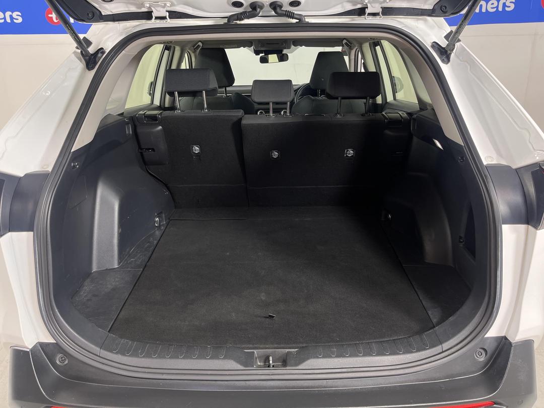 Photo '14' of Toyota Rav4