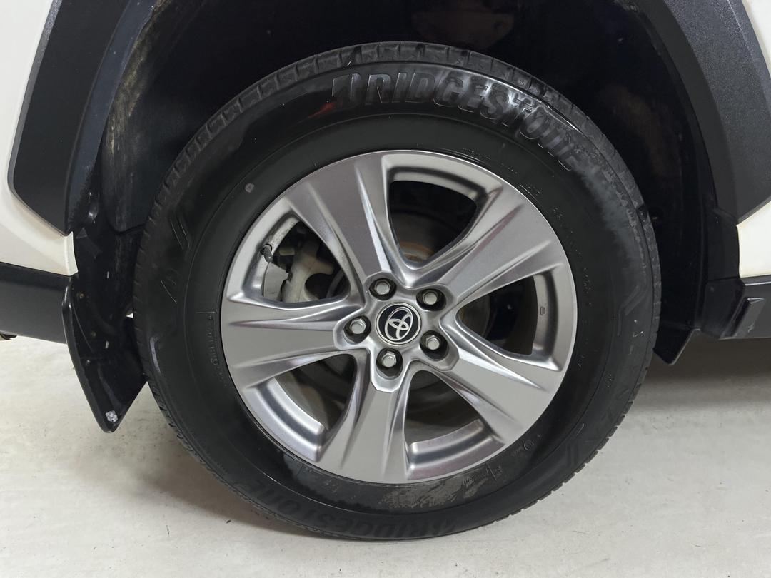 Photo '12' of Toyota Rav4