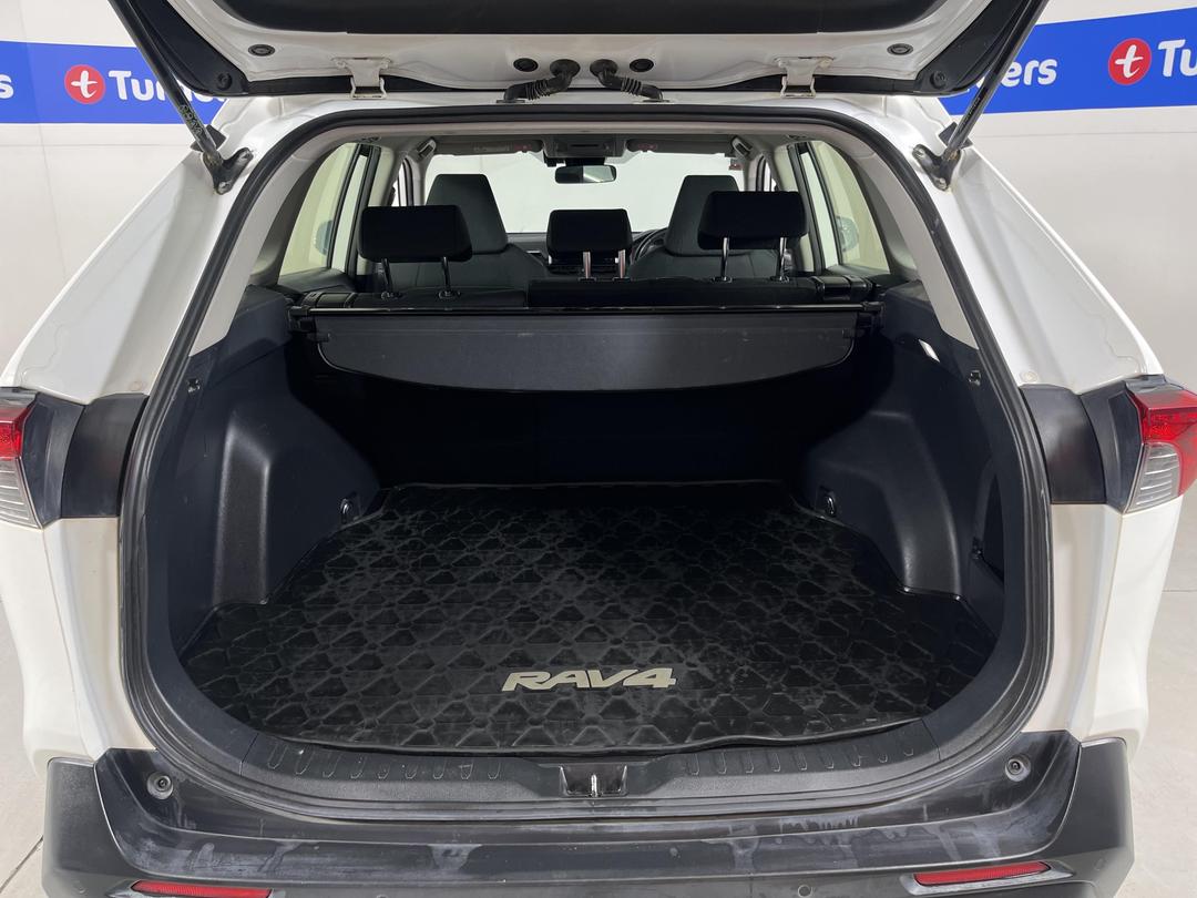 Photo '14' of Toyota Rav4