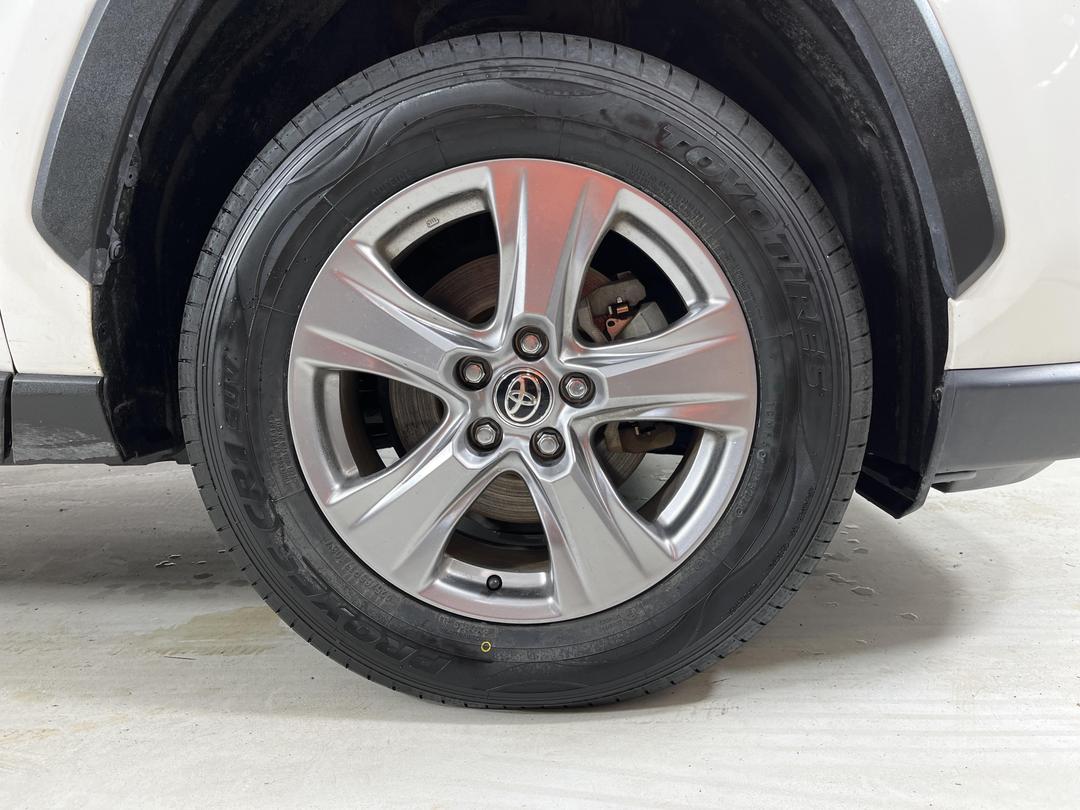 Photo '9' of Toyota Rav4