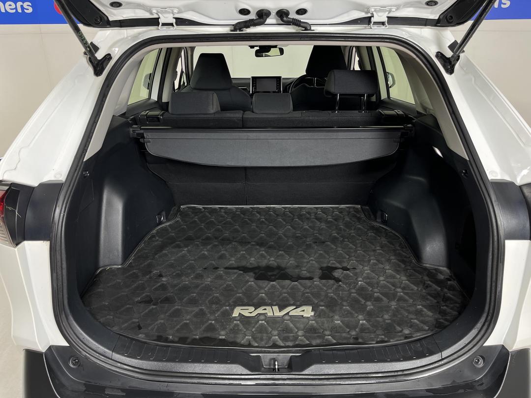 Photo '14' of Toyota Rav4