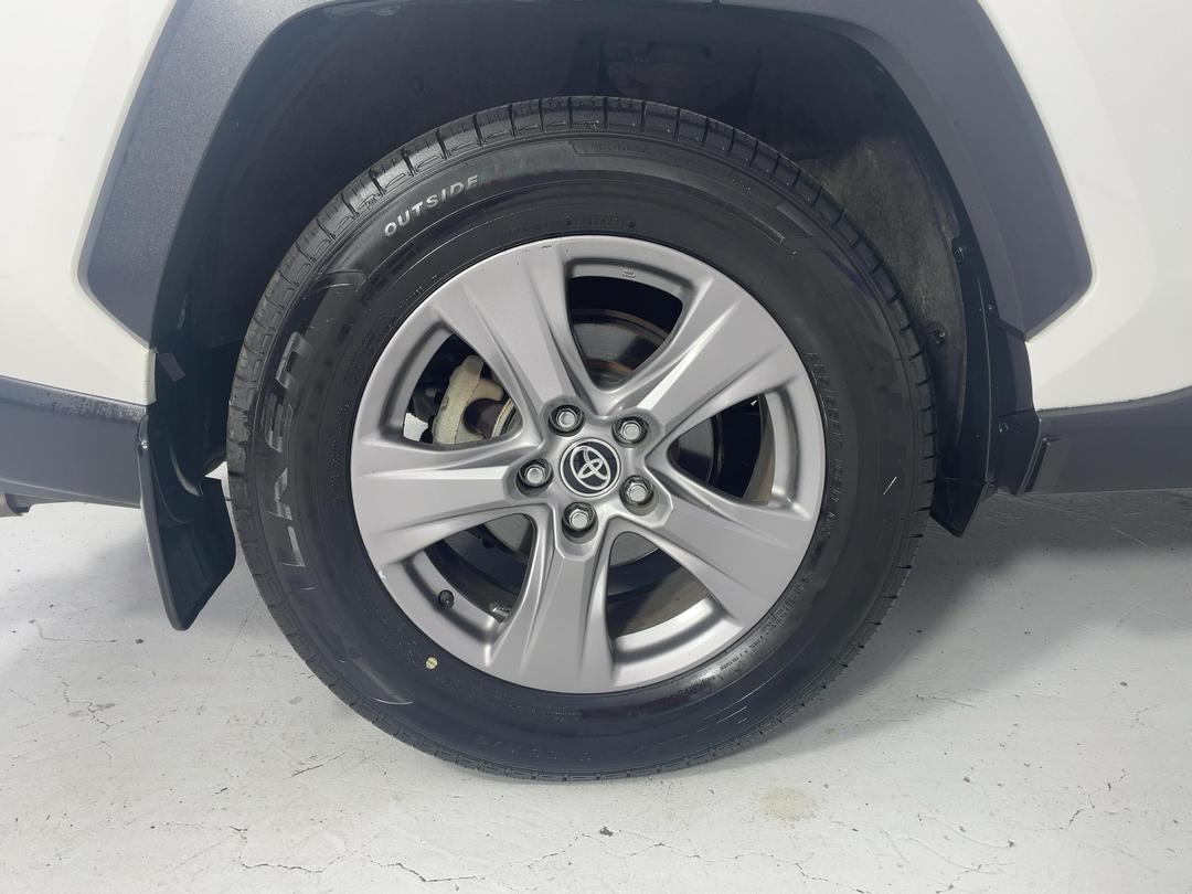 Photo '12' of Toyota Rav4