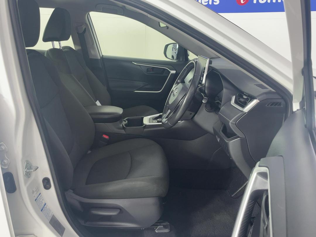 Photo '16' of Toyota Rav4