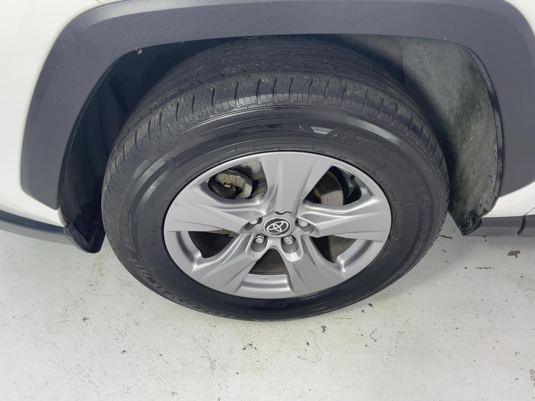Photo '10' of Toyota Rav4
