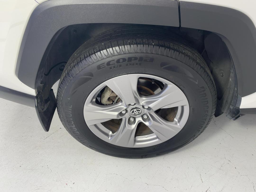 Photo '12' of Toyota Rav4