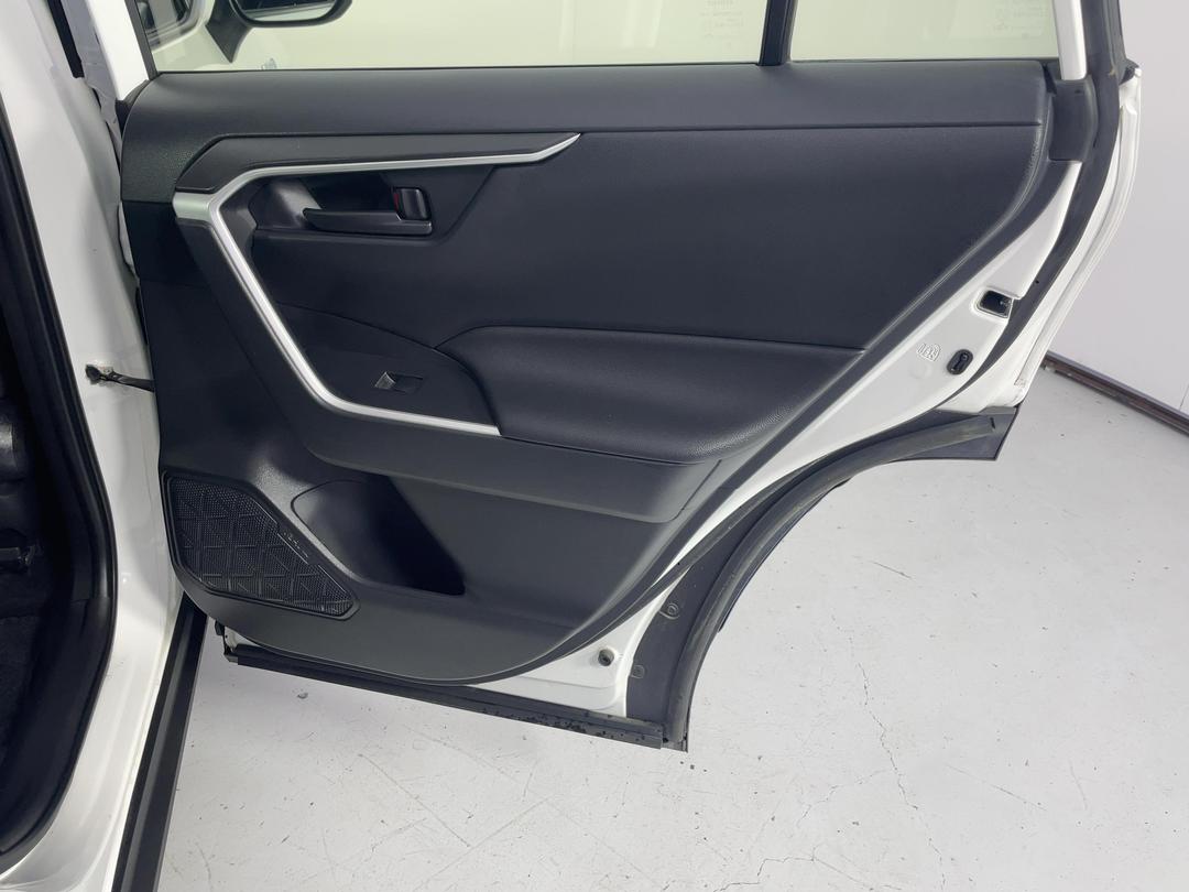 Photo '19' of Toyota Rav4
