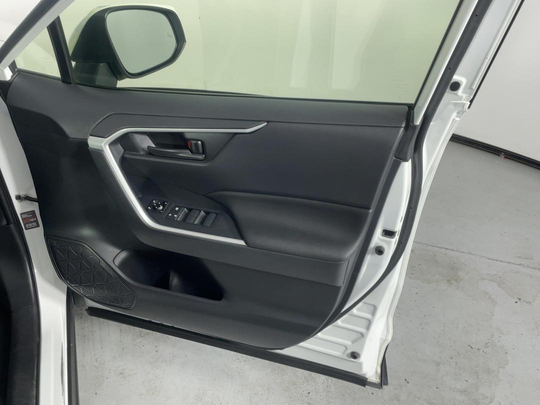 Photo '15' of Toyota Rav4