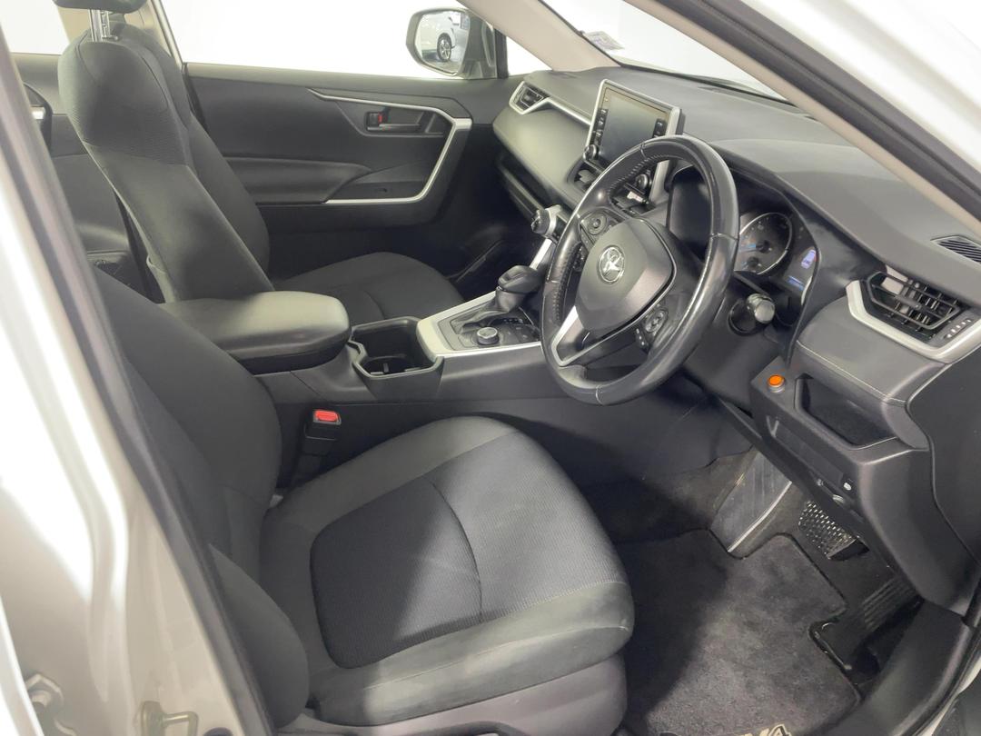 Photo '16' of Toyota Rav4