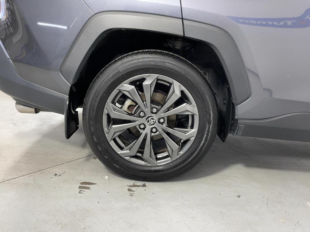 Photo '12' of Toyota Rav4