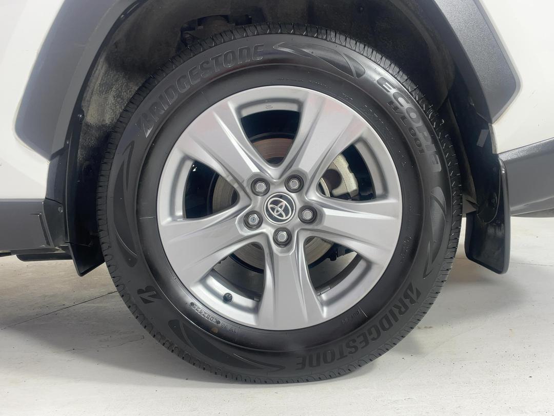 Photo '11' of Toyota Rav4
