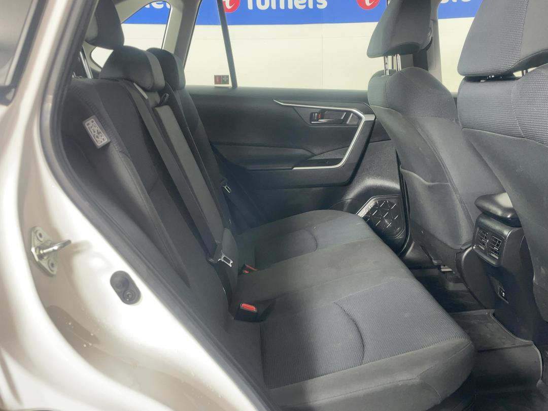 Photo '20' of Toyota Rav4