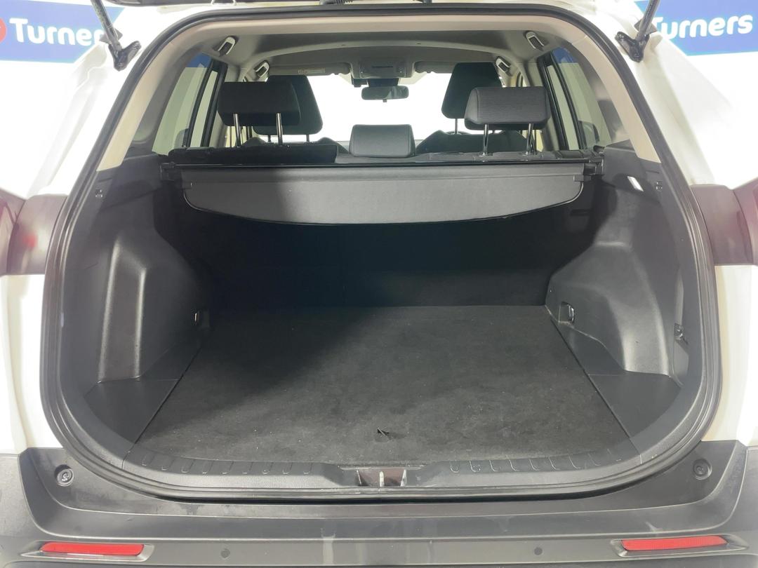 Photo '14' of Toyota Rav4