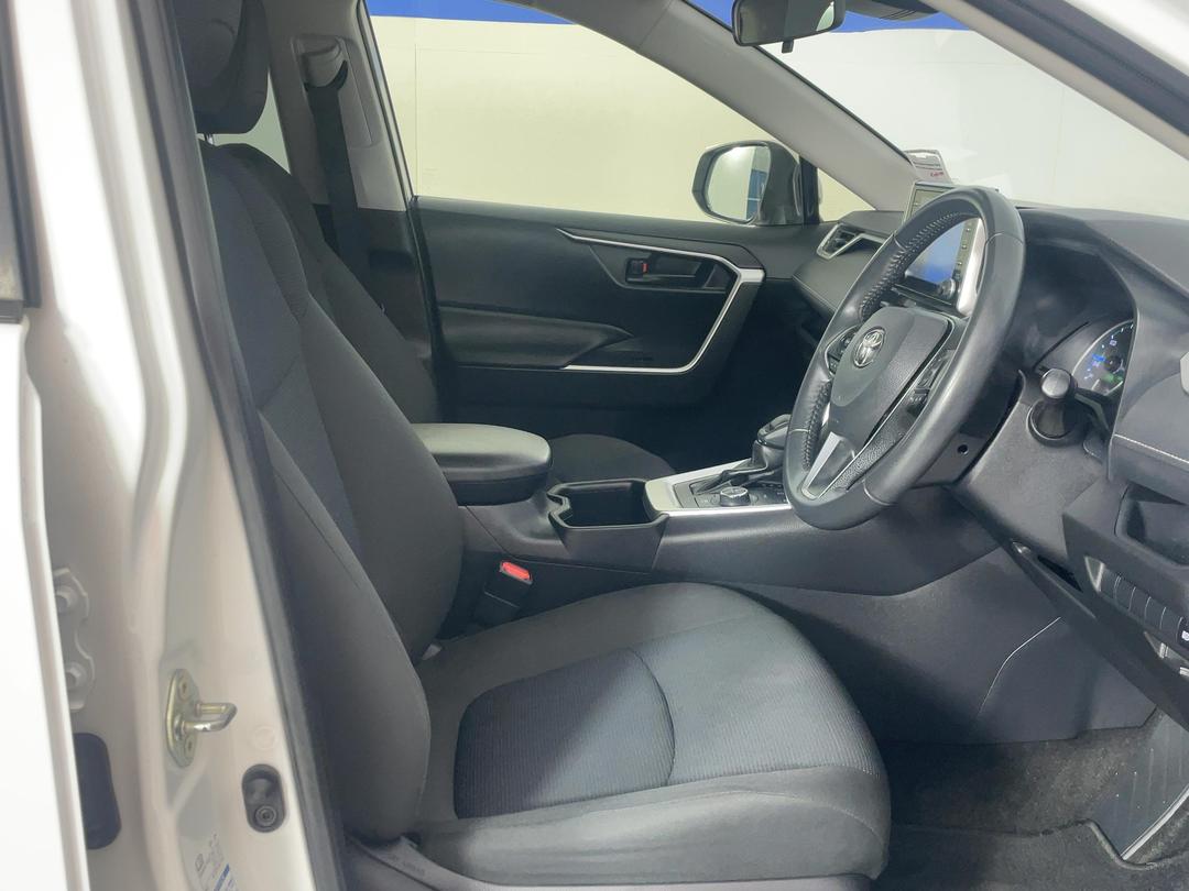 Photo '16' of Toyota Rav4