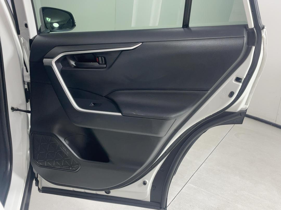 Photo '19' of Toyota Rav4