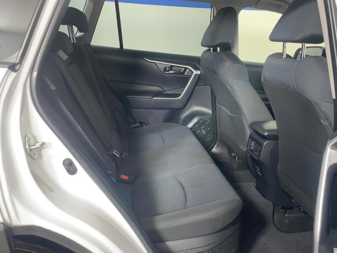 Photo '20' of Toyota Rav4