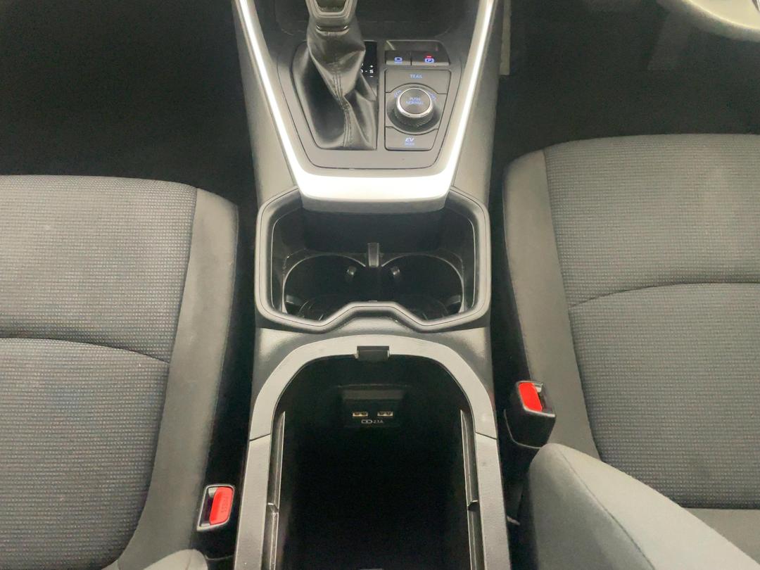 Photo '18' of Toyota Rav4
