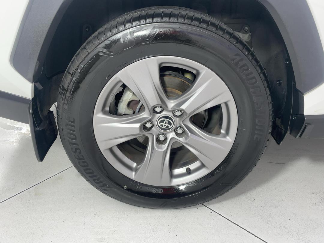Photo '12' of Toyota Rav4