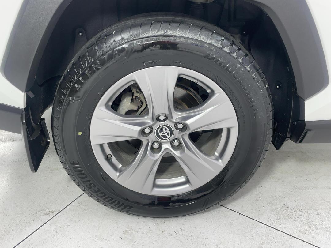 Photo '12' of Toyota Rav4